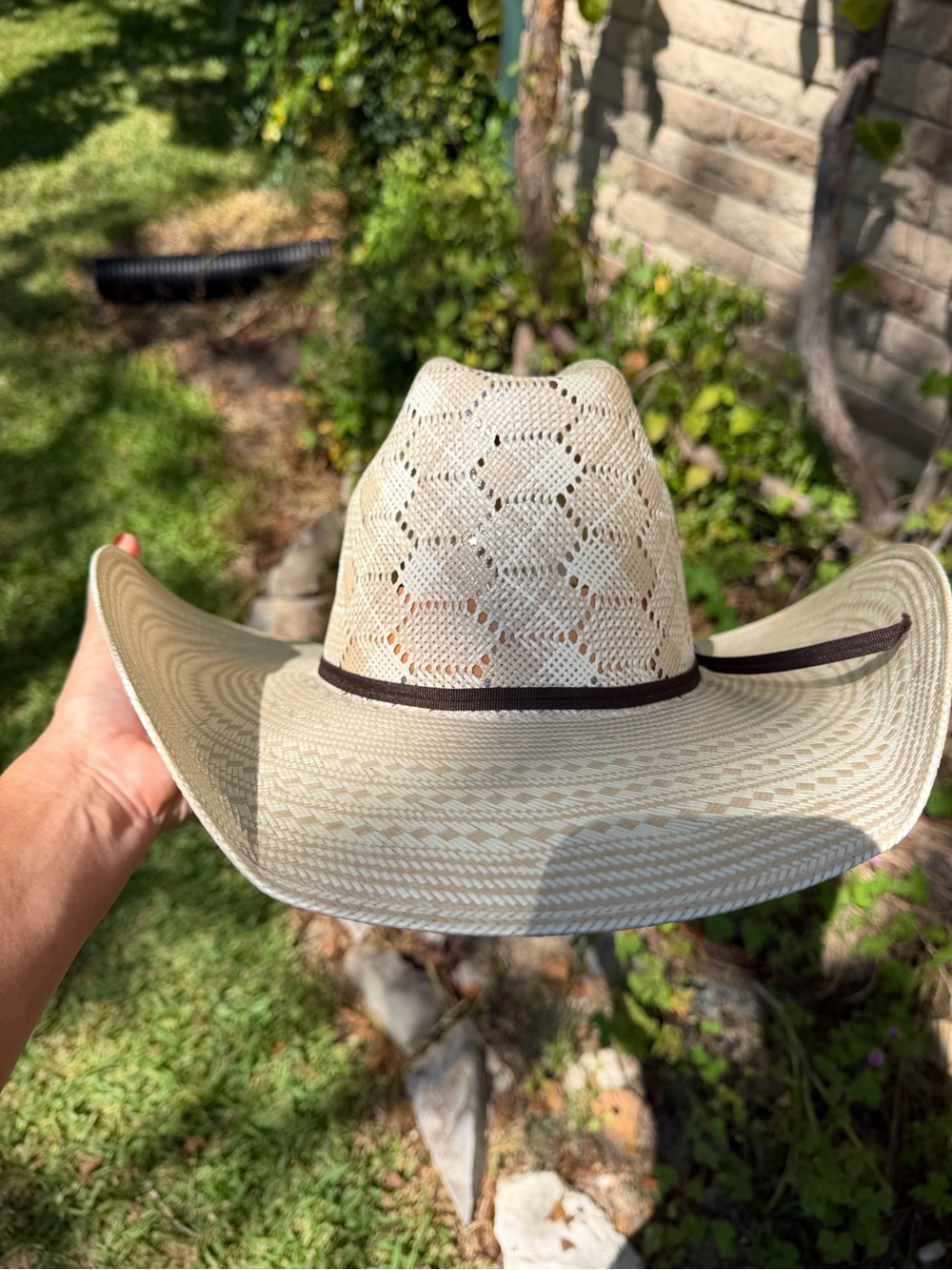 Breathable Cream Straw Cowboy Hat with Brown Band - Men's Western Hat